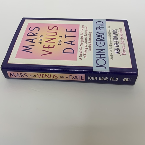 Book | Mars And Venus On A Date | Guide To Navigating The 5 Stages Of Dating NEW - Picture 3 of 7